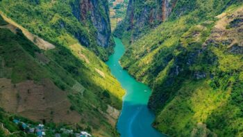 Hà Giang - Cột Cờ Lũng Cú - Sông Nho Quế - 3N2D