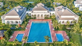 Melia-Vinpearl-Cua-Sot-Ho-boi-ngoai-troi