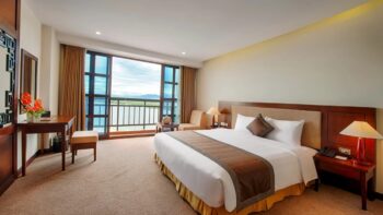 Muong-Thanh-Hoi-An-Deluxe-King-River-View