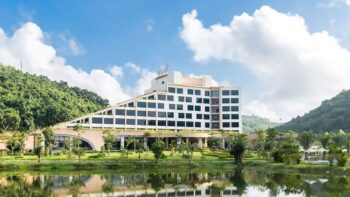 Khách sạn Mường Thanh Luxury Diễn Lâm