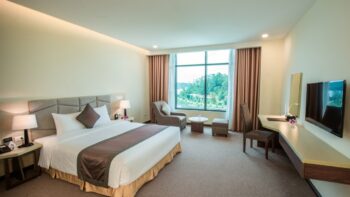 Khách sạn Mường Thanh Luxury Diễn Lâm - Deluxe King