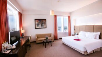 Mường Thanh Holiday Huế - Premium Deluxe King