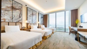 Khách sạn Mường Thanh Luxury Hạ Long Centre - Deluxe Triple hướng biển