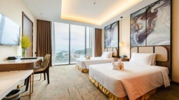 Khách sạn Mường Thanh Luxury Hạ Long Centre - Deluxe Twin hướng thành phố