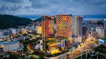 Khách sạn Mường Thanh Luxury Hạ Long Centre1