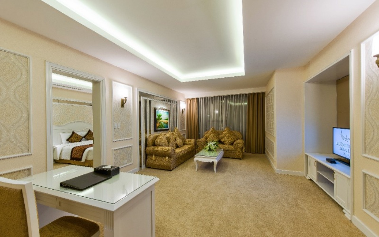 Khach-san-Muong-Thanh-Luxury-Song-Lam-Executive-Suite.jpg