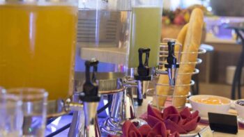 Mường Thanh Luxury Cà Mau - Phúc Long bar